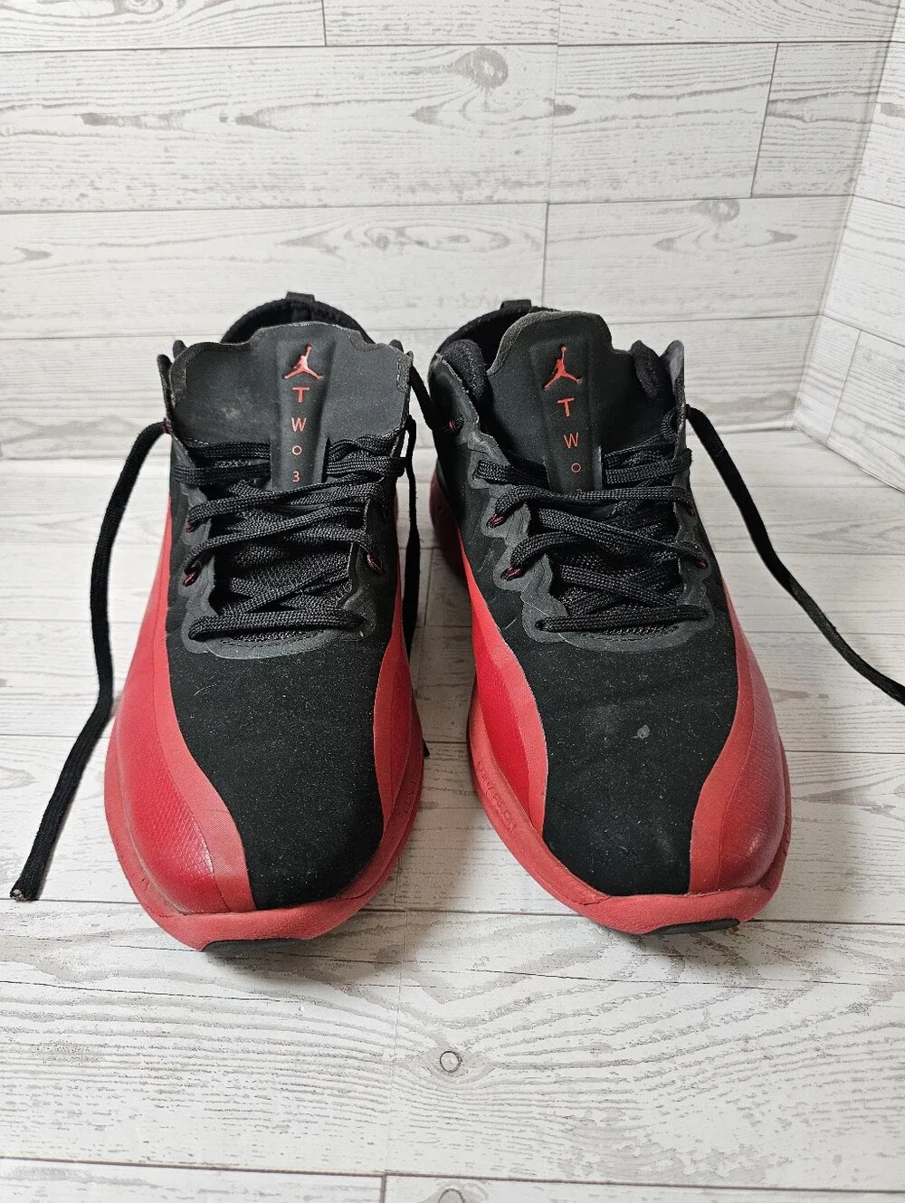 Nike Air Jordan Size 9 Two3 Red Black Trainer Prime Flu Game 881463-060